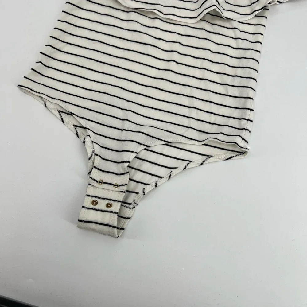 J .Crew Striped Off the Shoulder Ruffle Bodysuit H6125 casual cotton size small